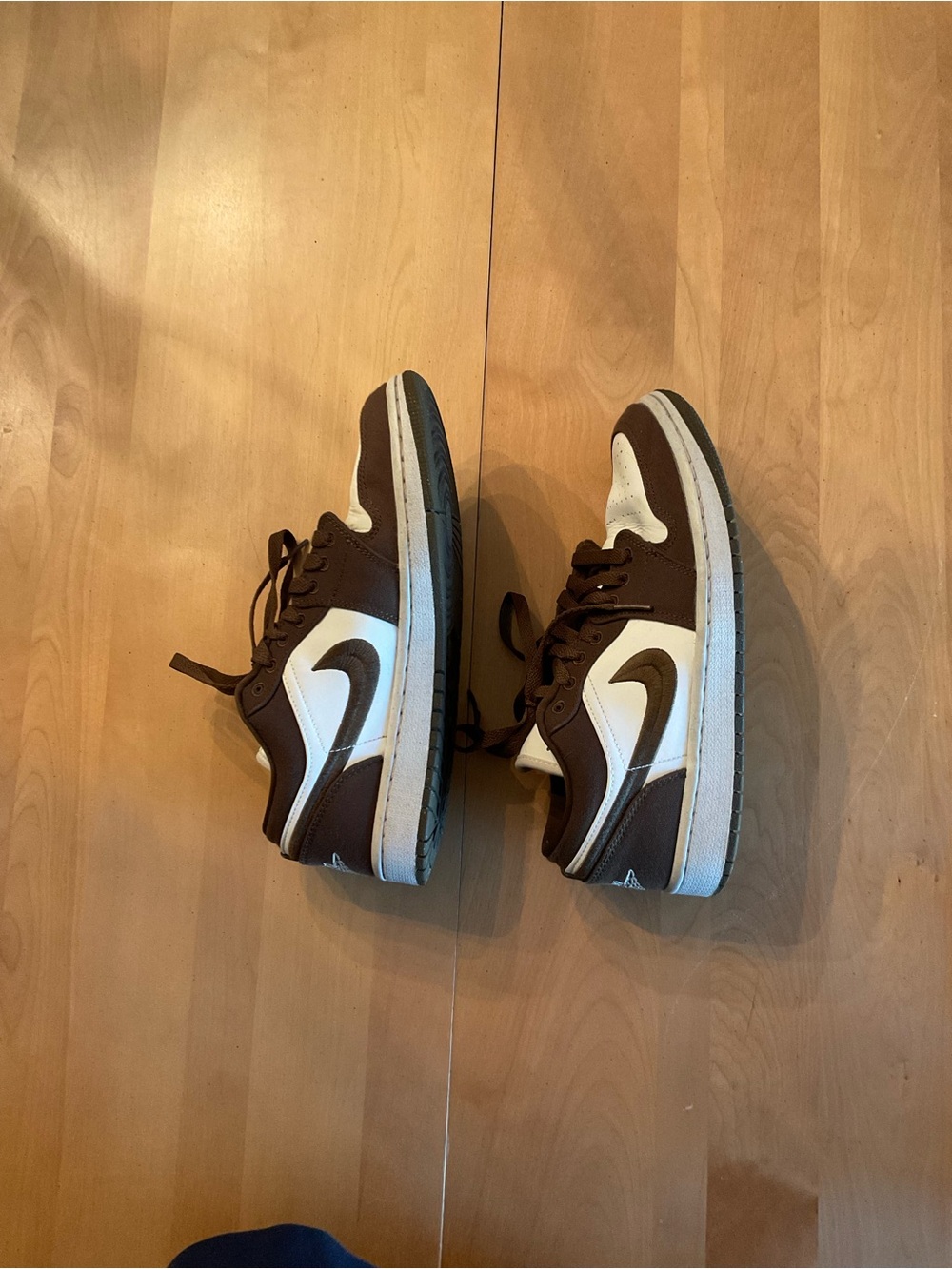 Jordan 1 Low SE Brown and White Womens - Picture 4 of 6